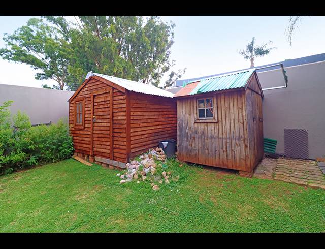 2 BEDROOM TOWNHOUSE FOR SALE IN BRUMA